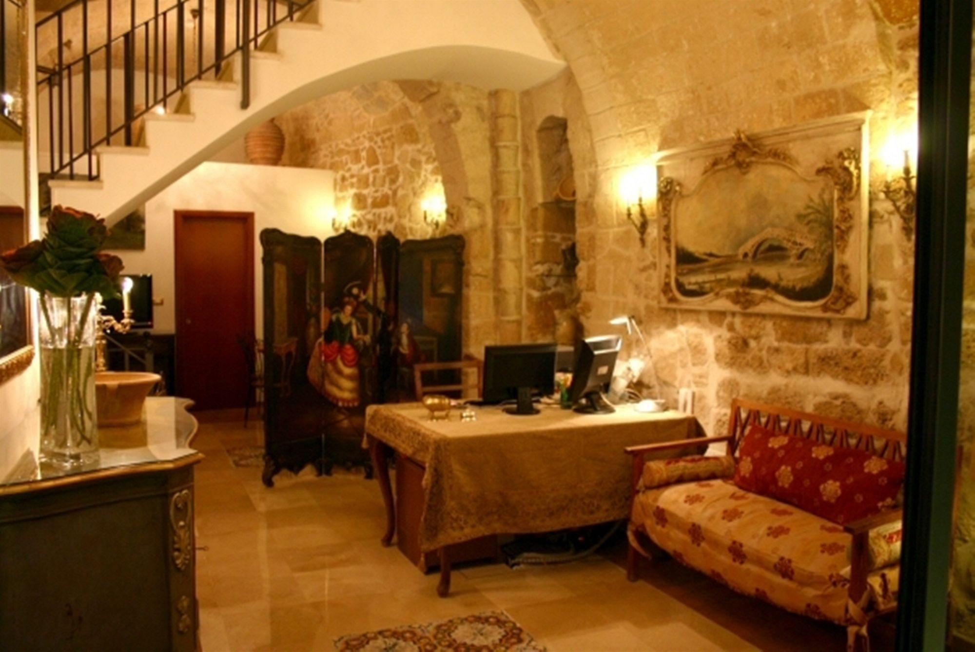 S.Andrea Degli Armeni Dimora Di Charme Bed & Breakfast Таранто Екстериор снимка
