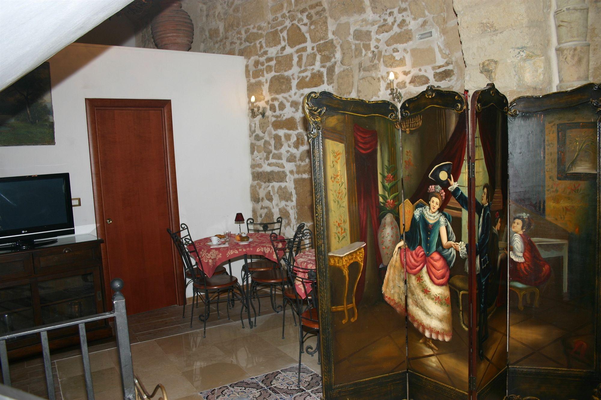 S.Andrea Degli Armeni Dimora Di Charme Bed & Breakfast Таранто Екстериор снимка