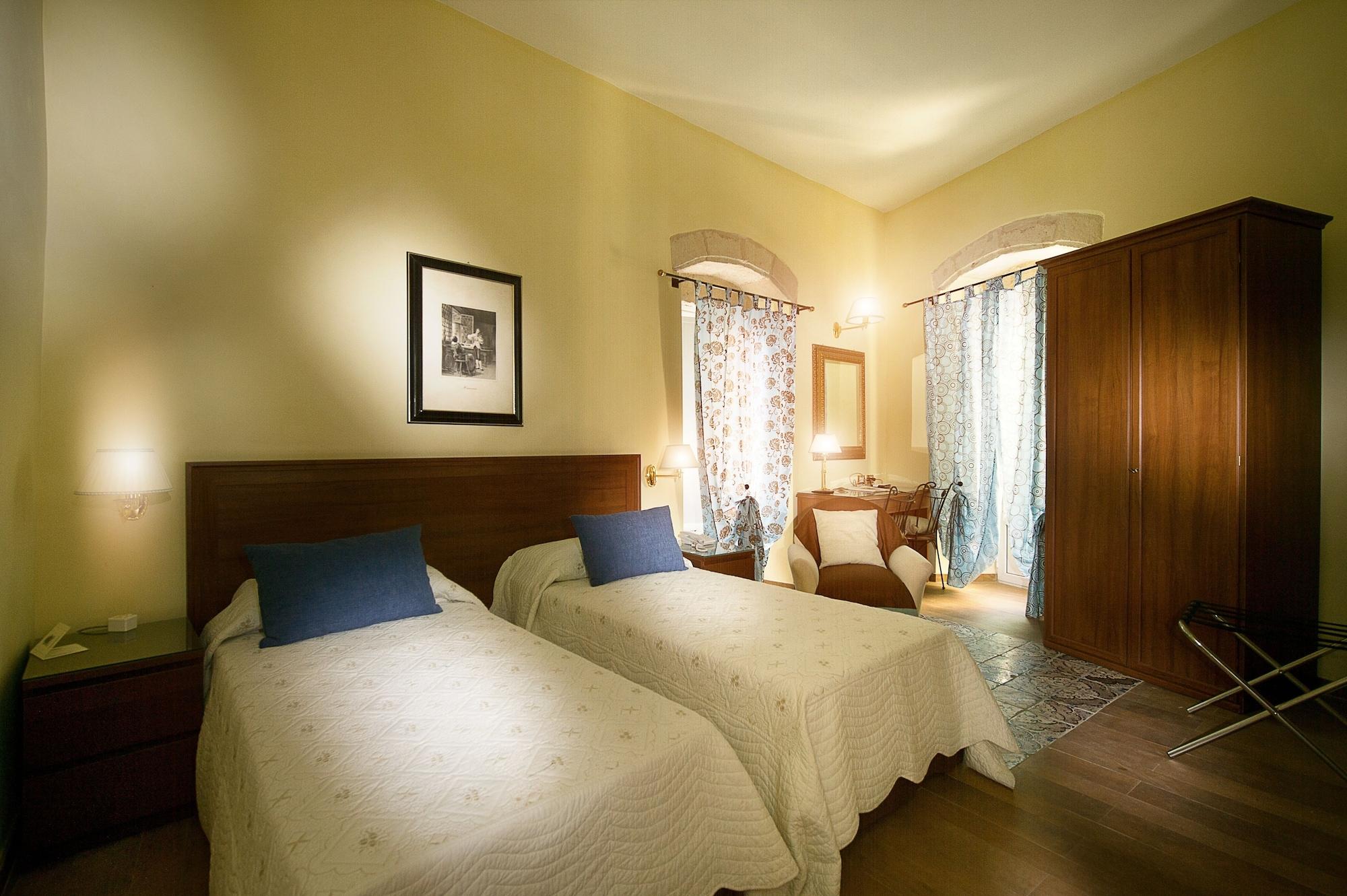 S.Andrea Degli Armeni Dimora Di Charme Bed & Breakfast Таранто Екстериор снимка