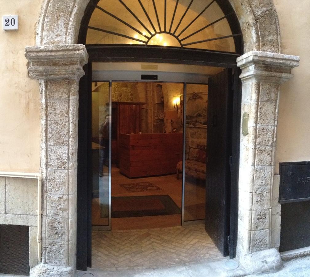 S.Andrea Degli Armeni Dimora Di Charme Bed & Breakfast Таранто Екстериор снимка