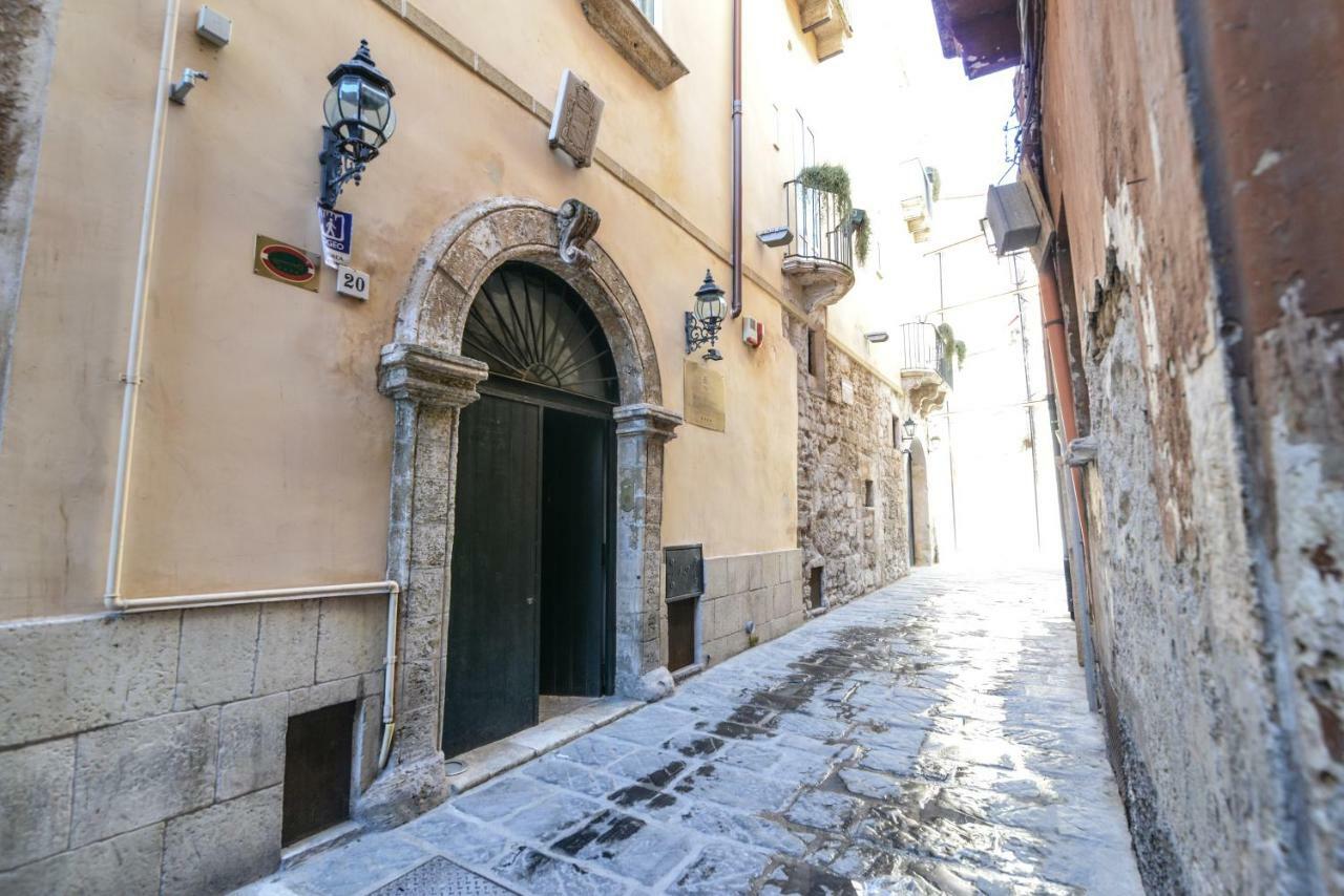 S.Andrea Degli Armeni Dimora Di Charme Bed & Breakfast Таранто Екстериор снимка